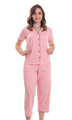 pijama-feminino-em-algodao-com-calca-capri-e-blusa-aberta-cl