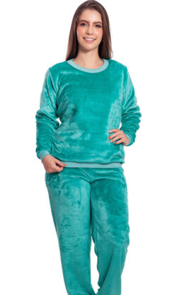 pijama-de-inverno-feminino-–-blusa-e-calca-em-tecido-pelucia