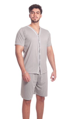 pijama-masculino-aberto-com-blusa-e-bermuda-lisa-