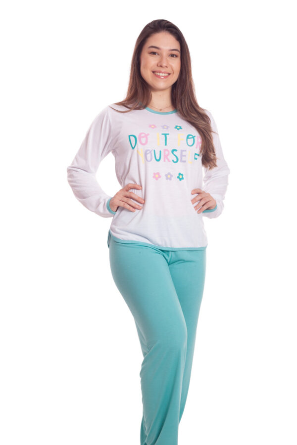 pijama-feminino-longo-em-malha-poliviscose-com-blusa-branca-